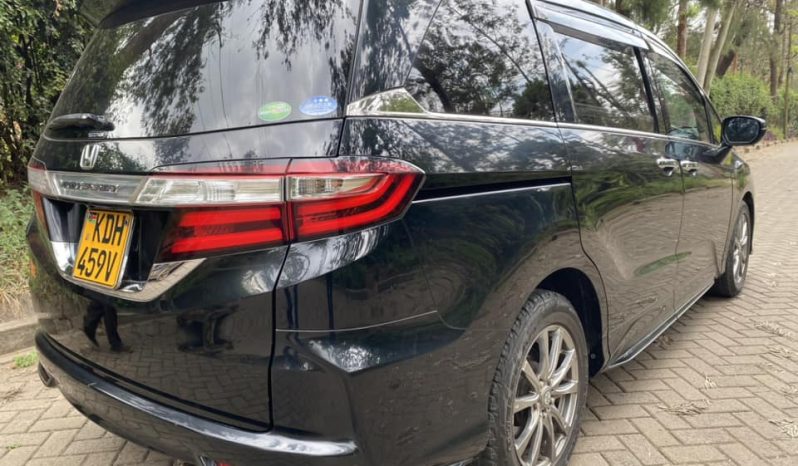 
								Honda Odyssey 2015 full									