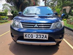 
										Mitsubishi Outlander 2011 full									