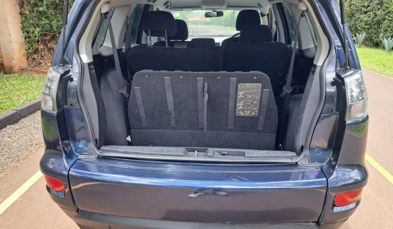 
								Mitsubishi Outlander 2011 full									