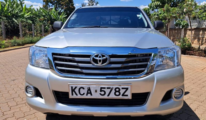 
								Toyota Hilux Double Cab full									