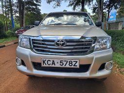 
										Toyota Hilux Double Cab full									