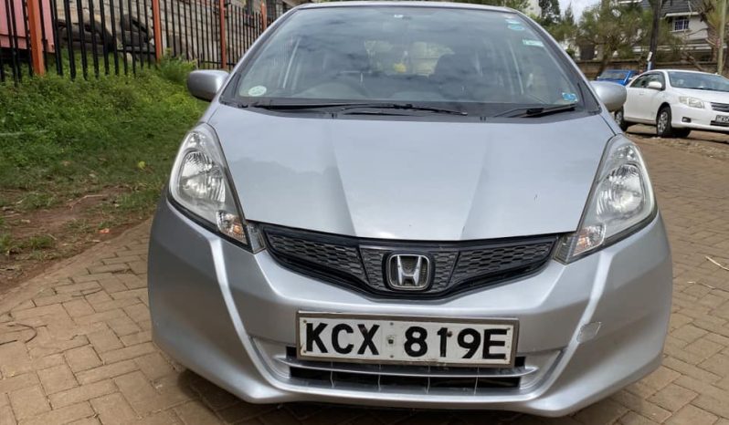 
								Honda Fit 2012 full									